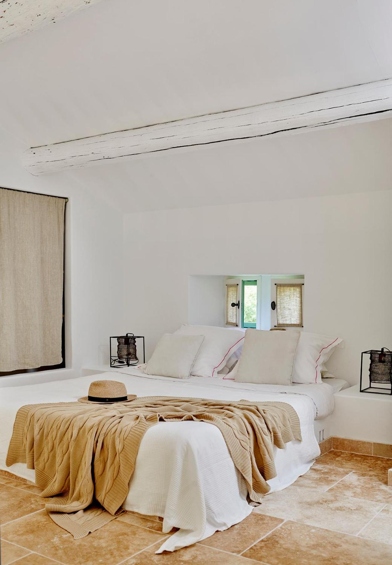 Mas La Buissonniere Hotell Aigaliers Exteriör bild
